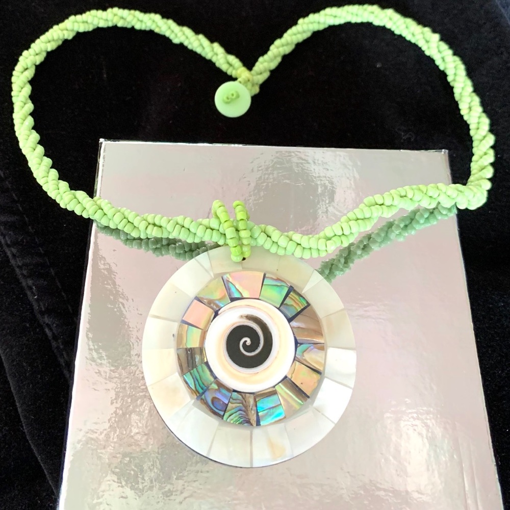 Mother of pearl Necklace